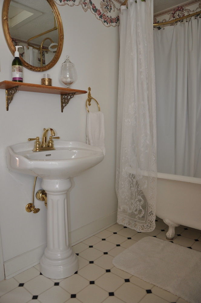 The Bed And Breakfast At Peace Hill Charles City Экстерьер фото